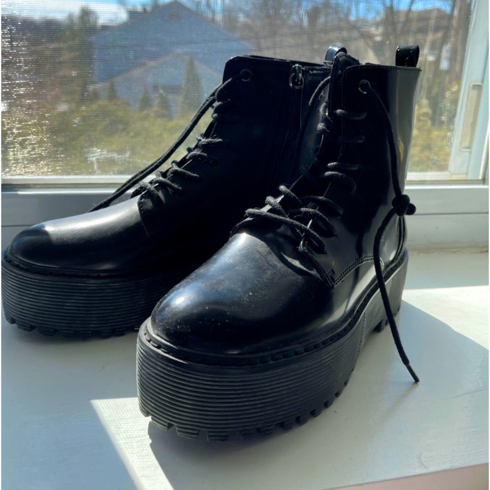 Combat Platform Boots